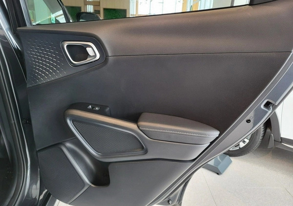 Kia Soul cena 156900 przebieg: 8000, rok produkcji 2023 z Lesko małe 277